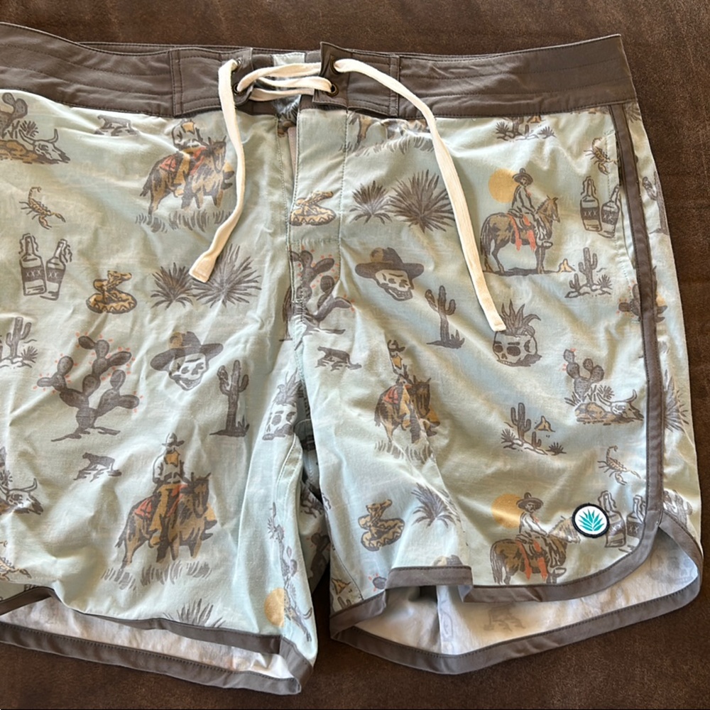 Sendero point bar board shorts